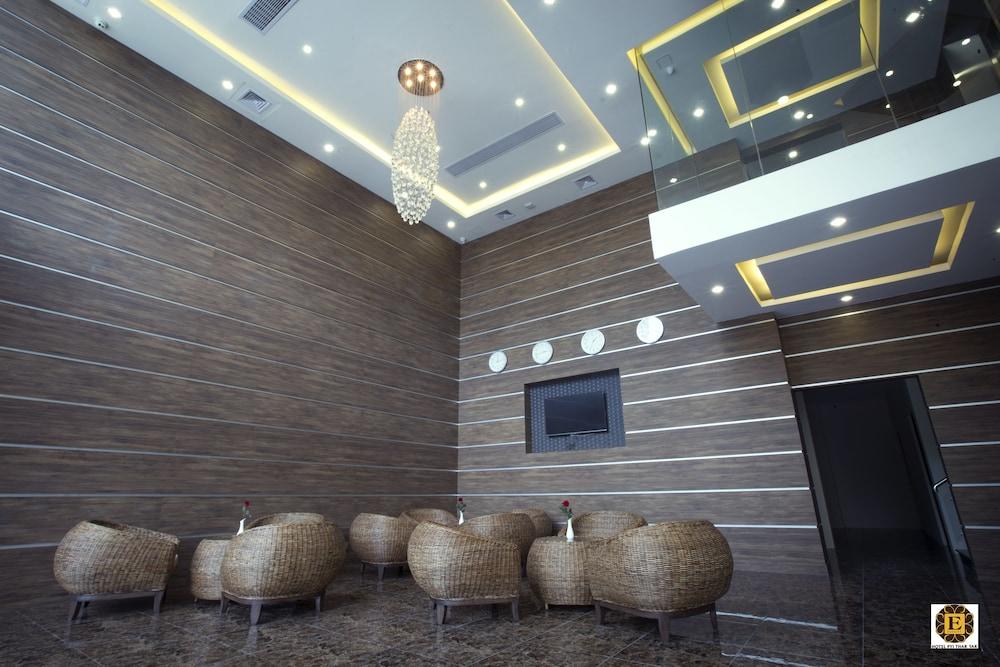 Elegant Hotel Pyi Thar Yar Янгон Екстериор снимка
