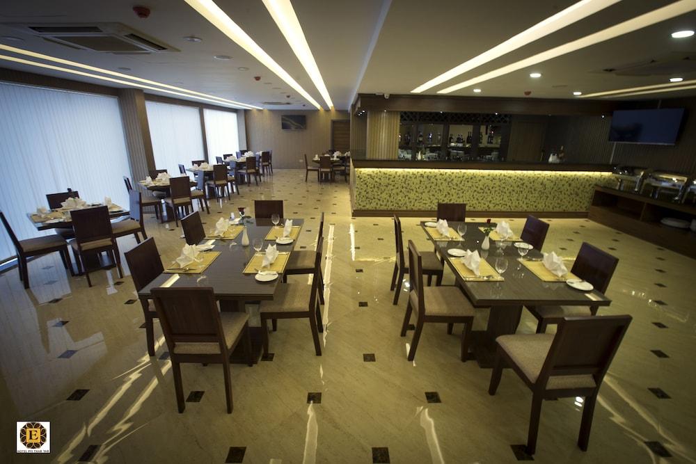 Elegant Hotel Pyi Thar Yar Янгон Екстериор снимка