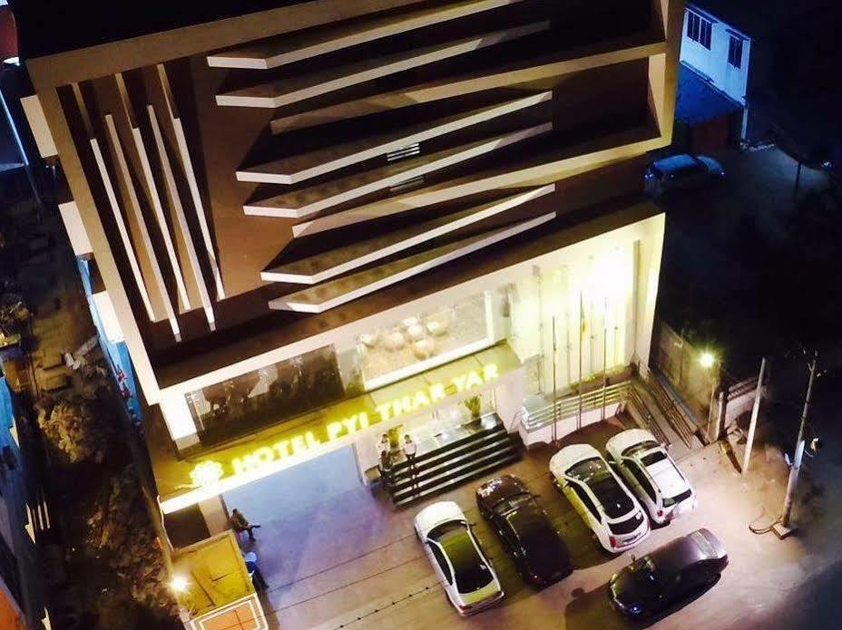 Elegant Hotel Pyi Thar Yar Янгон Екстериор снимка