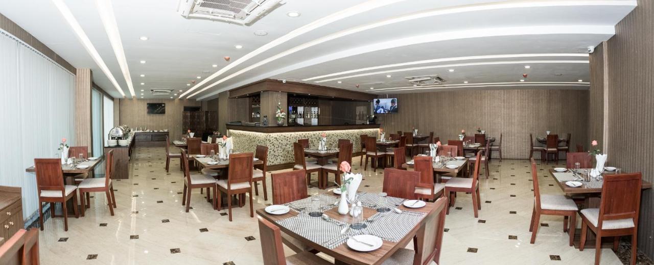 Elegant Hotel Pyi Thar Yar Янгон Екстериор снимка