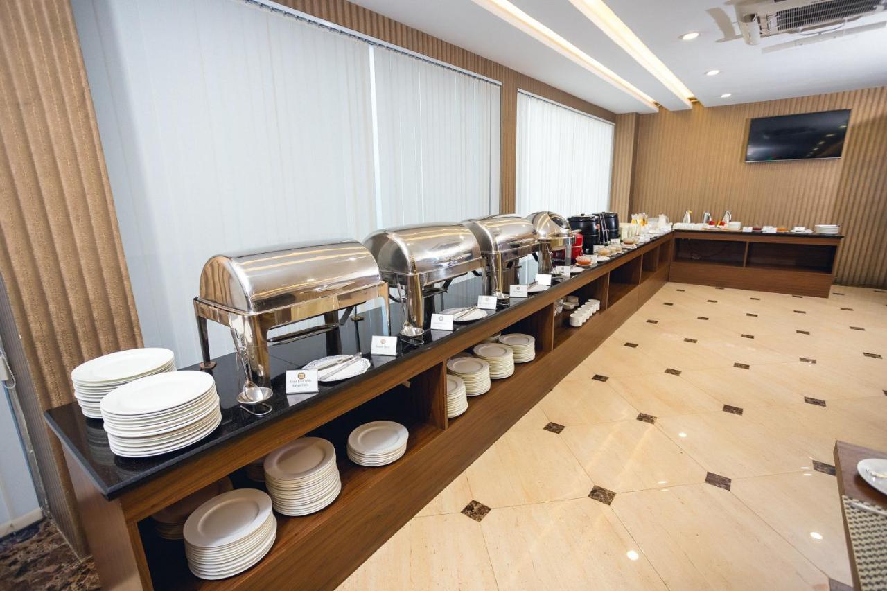 Elegant Hotel Pyi Thar Yar Янгон Екстериор снимка