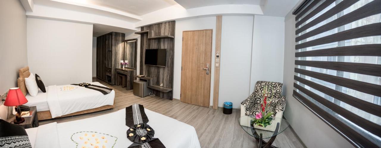 Elegant Hotel Pyi Thar Yar Янгон Екстериор снимка